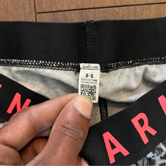 Under Armour Leggings - Size Small - Performance and Style" - Picture 4 of 5